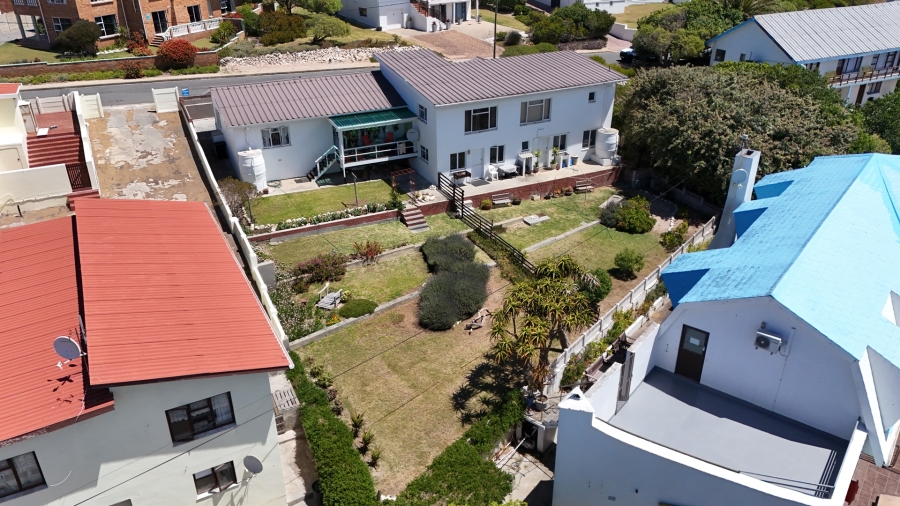 4 Bedroom Property for Sale in Struisbaai Western Cape